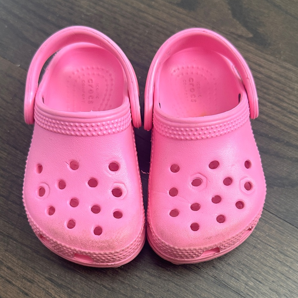 CROCS Kids Vibrant Pink Water Shoes